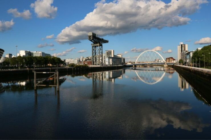 Glasgow: First Discovery Walk and Reading Walking Tour - Tour Highlights and Experience Details