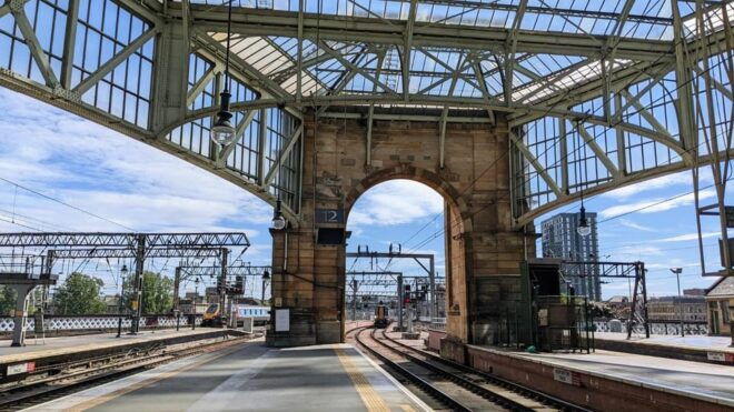 Glasgow: Insta-Perfect Walk With a Local - Insider Tips and Recommendations
