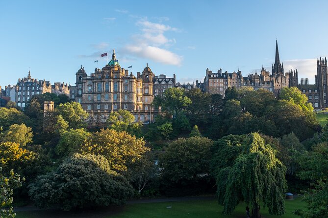 Glasgow Scavenger Hunt and Best Landmarks Self-Guided Tour - App Navigation and Experience