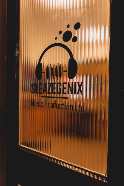 Glasgow: Stuck in the 90s... A Nostalgic Musical Escape Room - FAQs