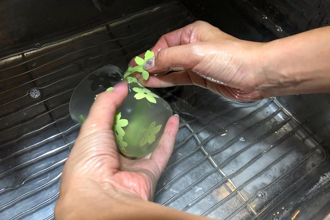 Glass Art Experience at a Tool Shop - Meeting and Pickup Information