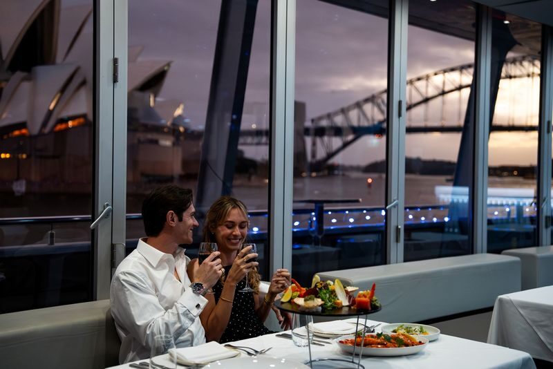 Glass Boat Dinner Cruise - Should you book the Glass Boat Dinner Cruise?