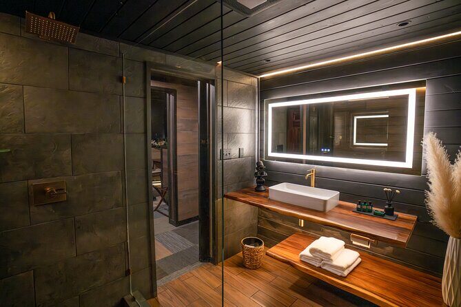 Glass Igloo 5 Days 4 Nights Ultimate Aurora Adventure - Frequently Asked Questions