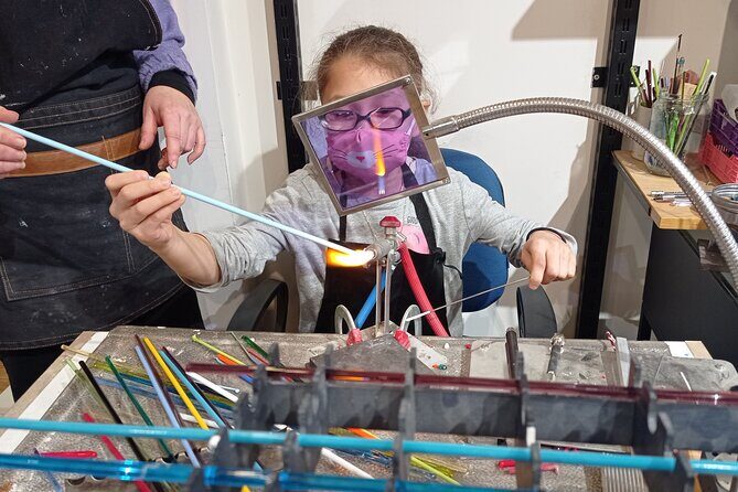 Glass Melting and Shaping with Flame with the Senior Glass Master - Who Should Consider This?