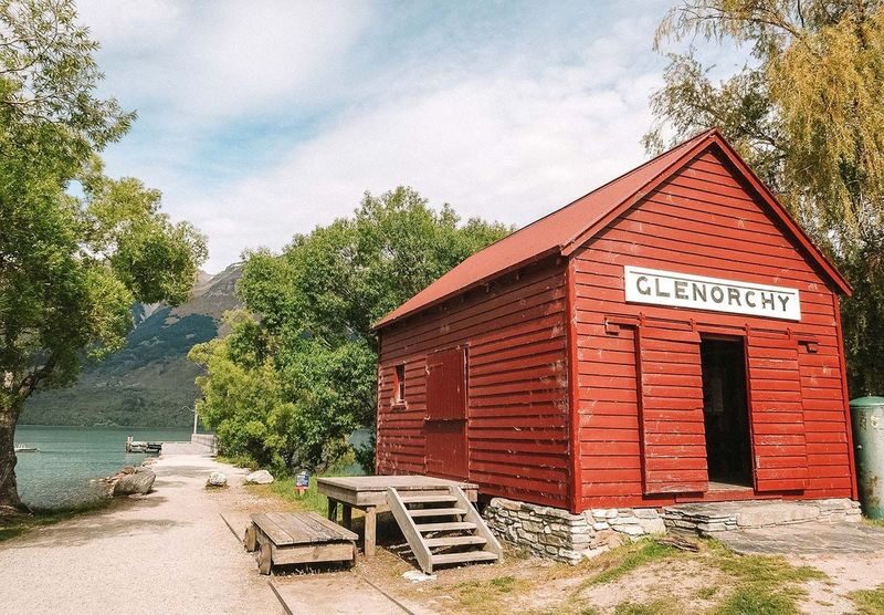 Glenorchy & Paradise Half-Day Film Theme Tour - The road along Lake Wakatipu sets the tone