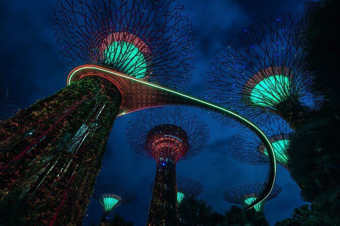 Glittering Singapore Night Tour: City Lights, Skyline & River - Exploring the Iconic Singapore River