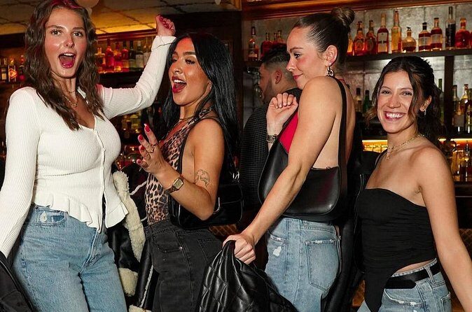 Glitz Glamor and Gangsters Hell's Kitchen Bar Tour NYC - Who Will Enjoy This Tour?