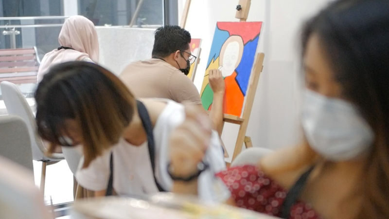 Glow in the Dark, Canvas or Tote Bag Art Jamming - What to know before you book
