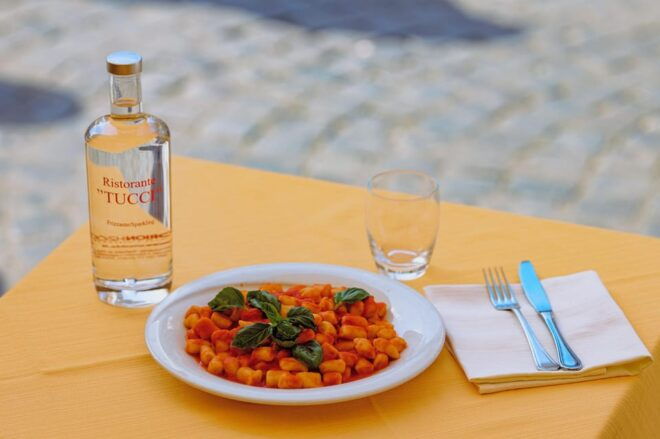 Gnocchi Cooking Class in Rome - Piazza Navona - Participant Requirements