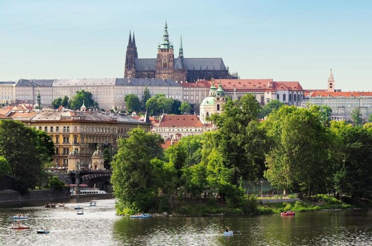 Go City Prague Pass - Top Attractions and Hop-On Hop-Off Bus - What Are the Highlights?