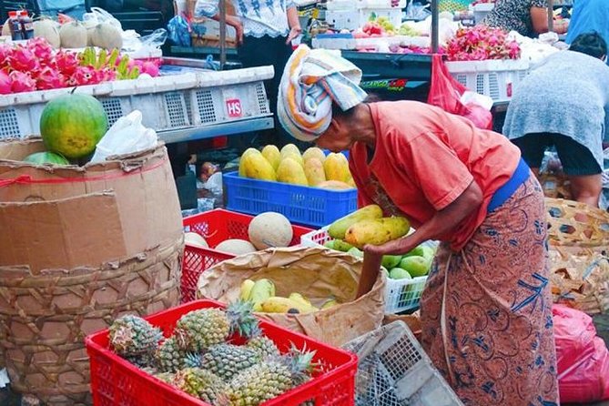 Go Locally: Bali Ubud Cooking Class With Traditional Market Visit by Chef Ketut - Traveler Interaction and Reviews