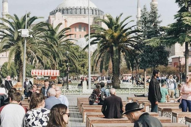 Go Out in Style on This Bachelorette or ‘Hen' Weekend in Istanbul - Indulge in Delicious Turkish Cuisine and Cocktails