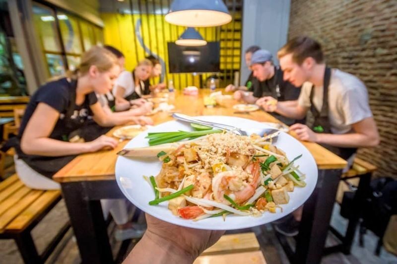 Go Thai Cooking Class - Learn from the instructor’s methods