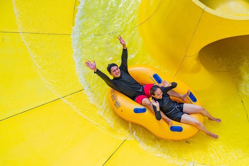 Go! Wet Waterpark Ticket in Bekasi - Choosing a day and getting through the gate