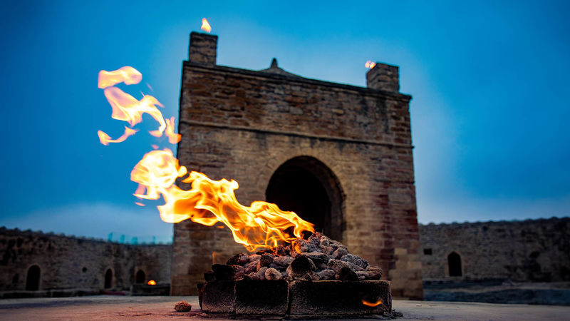 Gobustan and Absheron Group Tour from Baku with Lunch - Lunch needs a package check