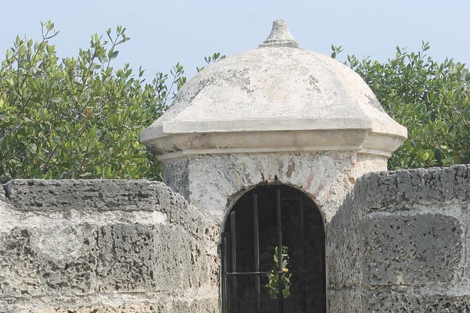 GOD 2- MILITARY HISTORY of CARTAGENA Shore Excursions - San Felipe Fortress Visit