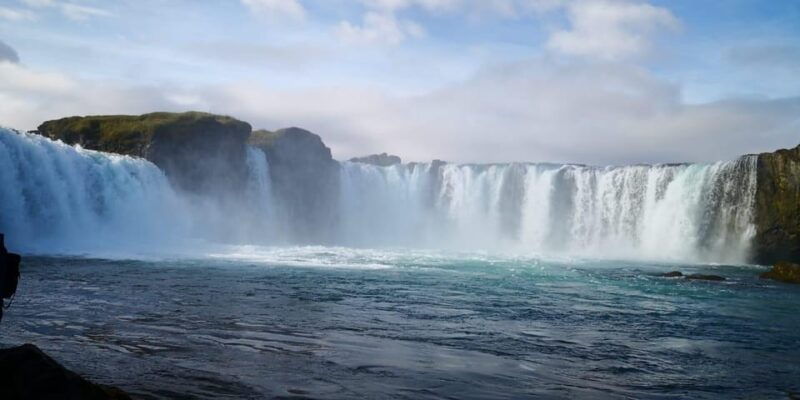 Godafoss Express Classy Round Trip Multiple Drop Off Choice - Discovering the Godafoss Express: A Luxurious, Flexible Iceland Excursion