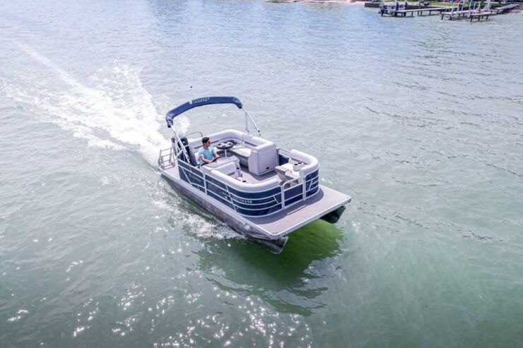 Godfrey 8 Passenger Pontoon Boat Rental - Good To Know