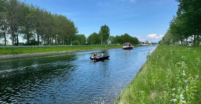 Goes: Self-Guided Electric Boat Rental - Onboard Amenities and Allowances