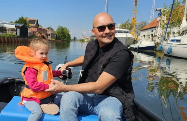 Goes: Self-Guided Electric Boat Rental - Booking and Availability Information