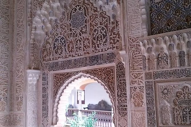 Going to Alhambra? 3 Hrs Private Tour! Skip the Long Lines to Visit the Alhambra - Benefits of Skipping the Long Lines