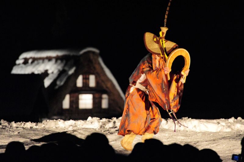 Gokayama Snow Light-Up, Bokka no Sato & Dinner Day Tour from Nagoya - Dinner breaks up the cold and sets up the evening