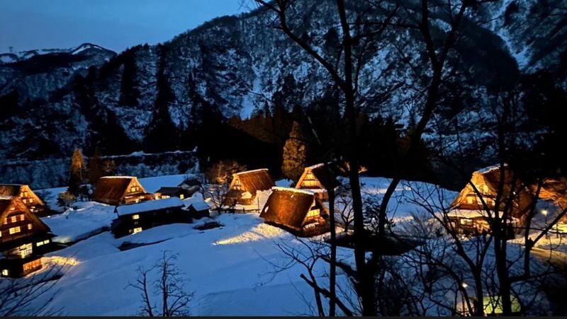 Gokayama Snow Light-Up, Bokka no Sato & Dinner Day Tour from Nagoya - Pack for a cold night and a flexible schedule