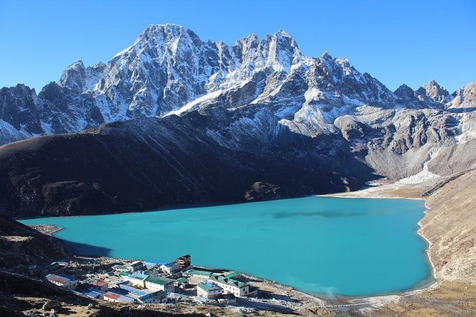 Gokyo Chola Pass Trek - Accommodation and Facilities