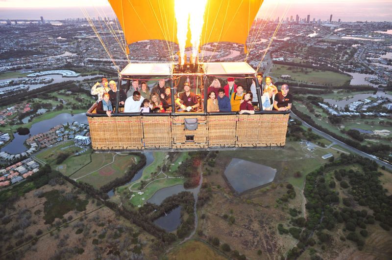 Gold Coast Hot Air Balloon Experience - Landing, then watching the balloon come down
