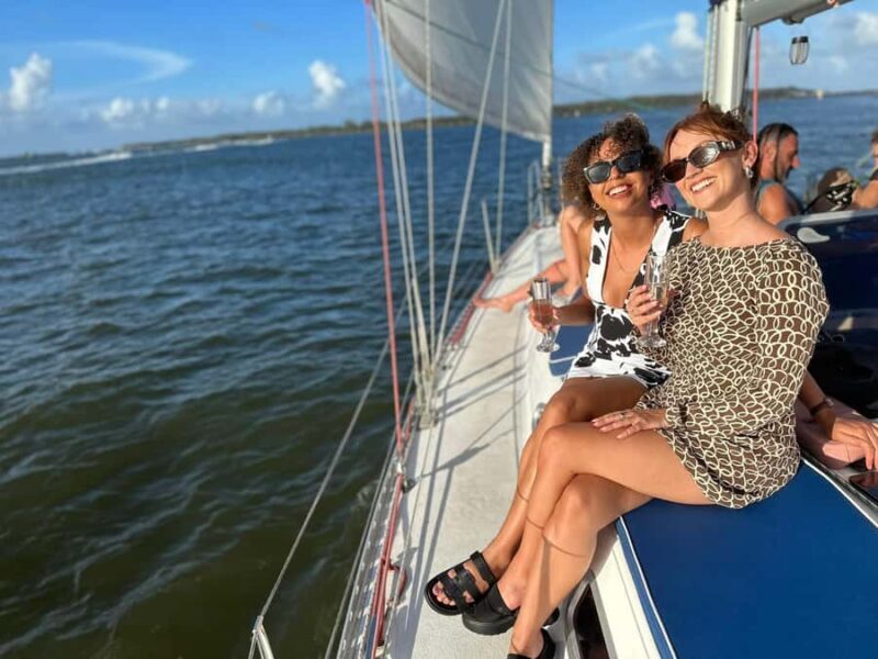 Gold Coast: Midday Sailing Cruise incl food & drinks - An In-Depth Look at the Gold Coast Midday Sailing Cruise