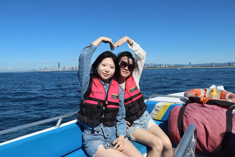 Gold Coast Parasailing Experience - A lift above the Gold Coast Broadwater