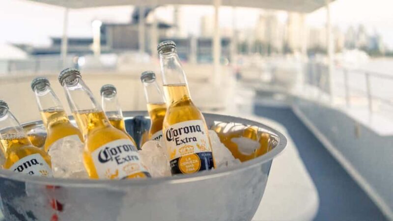 Gold Coast Sunset Cruise Aboard the Sun Goddess - The Crew and Service