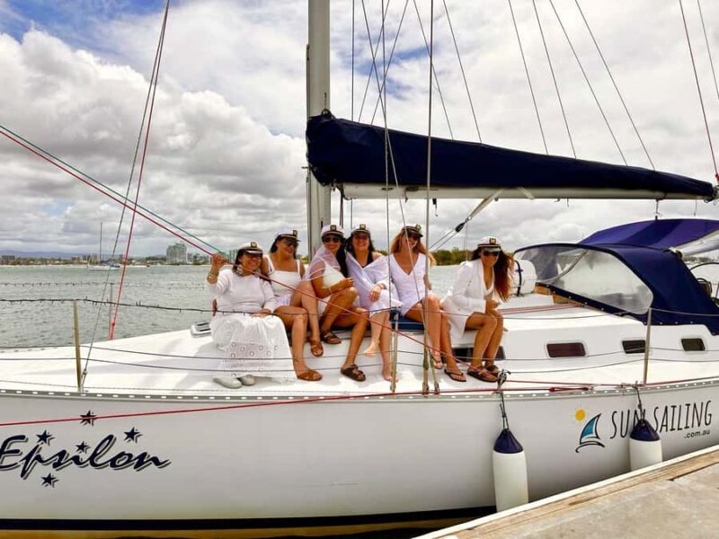 Gold Coast: Sunset Sailing Cruise incl food & drinks - The Breakdown: What You Can Expect