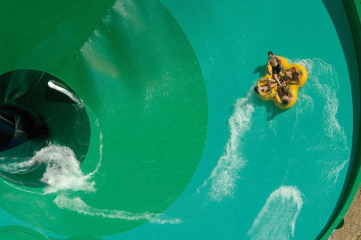 Gold Coast Theme Parks: Shared Hotel Transfers - Activity Details