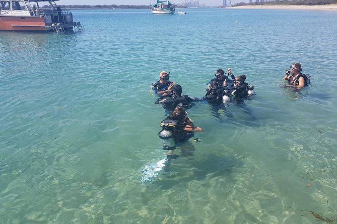Gold Coast Try-Scuba Experience at Wave Break Island - Preparing for the Dive