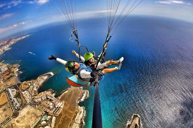 GOLD Paragliding Flight Including Videos/Photos, T-Shirt and a Bottle of Cava - Important Information and Requirements