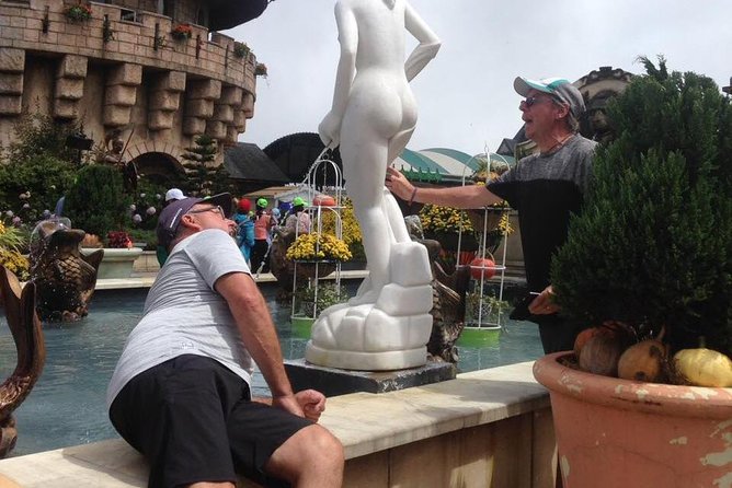 Golden Bridge Ba Na Hill Private Tour From Hoi An/Da Nang - Meeting and Pickup