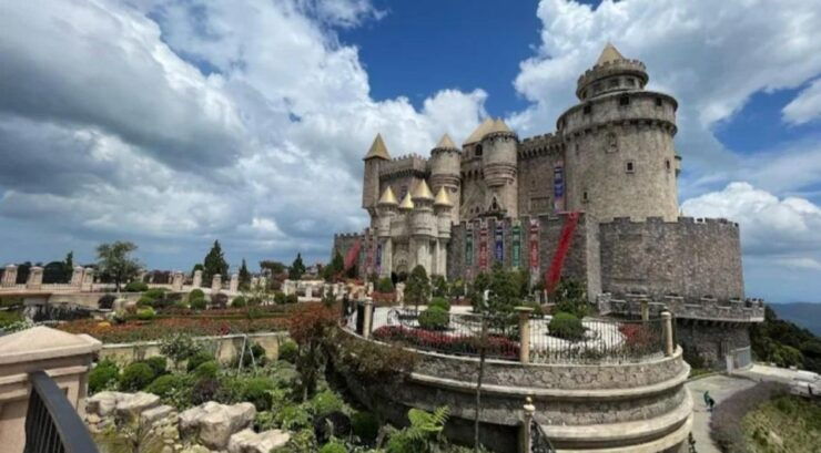 Golden Bridge - Bana Hills Luxury Group From Hoi An/Danang - Highlights and Activities