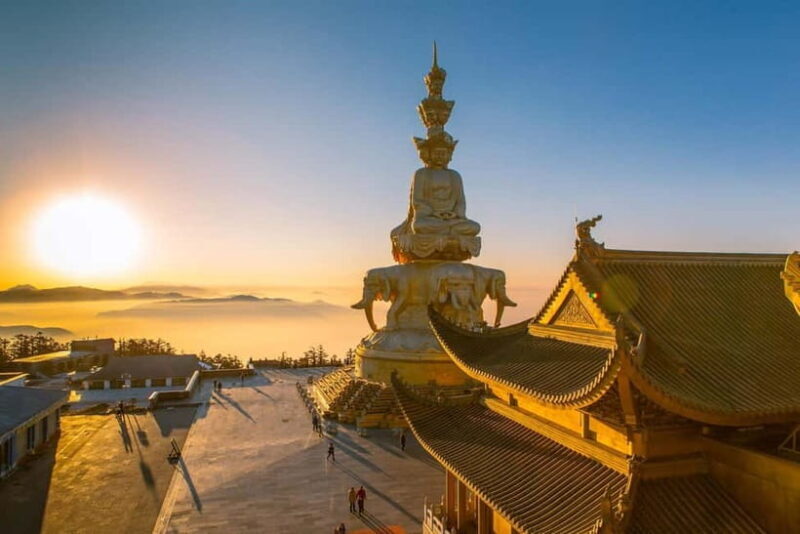 Golden Buddha & Cloud Sea: Emei Mountain Private Tour - An In-Depth Look at the Experience