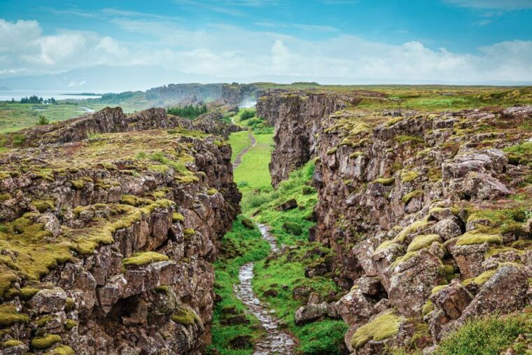 Golden Circle and Kerið Crater Small Group Tour - The Transport and Group Size