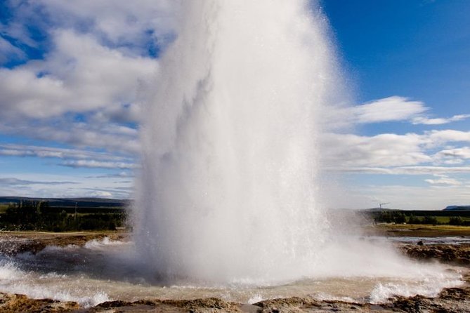 Golden Circle & Blue Lagoon Tour - Booking and Availability