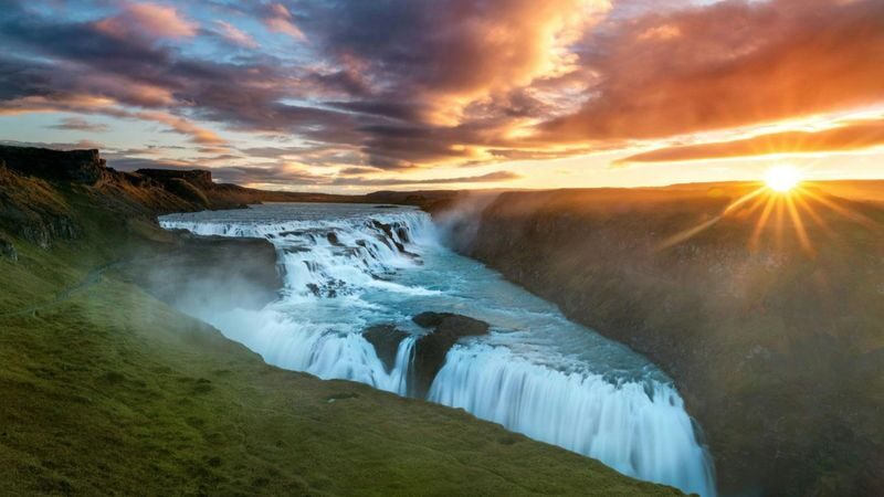 Golden Circle, Bruarfoss & Kerid Volcanic crater from Reykjavik - Kerid crater: colour and a short uphill walk