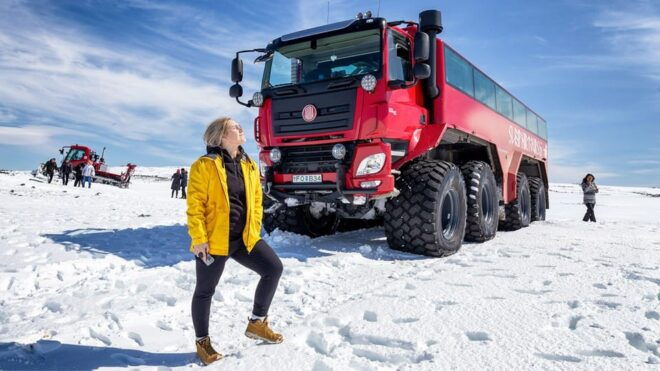 Golden Circle Bus Tour & Ice Cave by Glacier Monster Truck - Þingvellir National Park