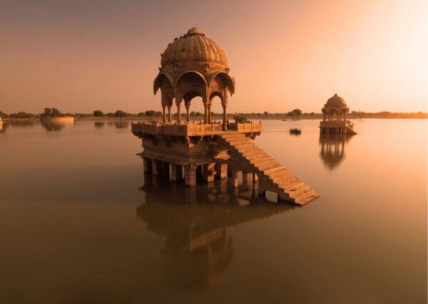 Golden City Photography Guided Tour to Capture City Hues - Frequently Asked Questions