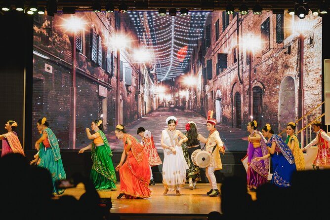 Golden Dome Cabaret Bangkok Top Entertainment Show - The Review from Visitors