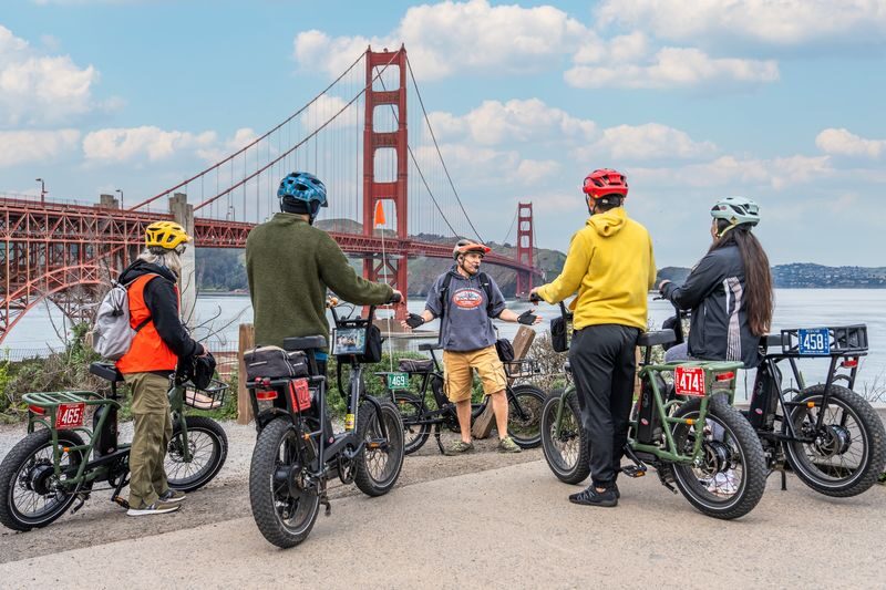 Golden Gate Bridge Guided Bike Tour with Bike Rental Day Pass - What to know before you pedal