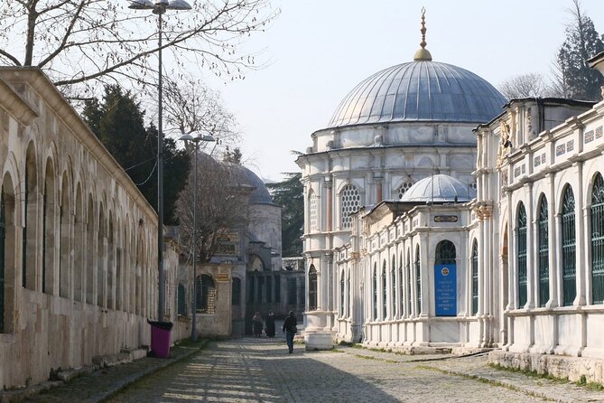 Golden Horn, Bosphorus Cruise, Spice Bazaar, Camlica Hill Tour  - Istanbul - Visit to the Spice Bazaar