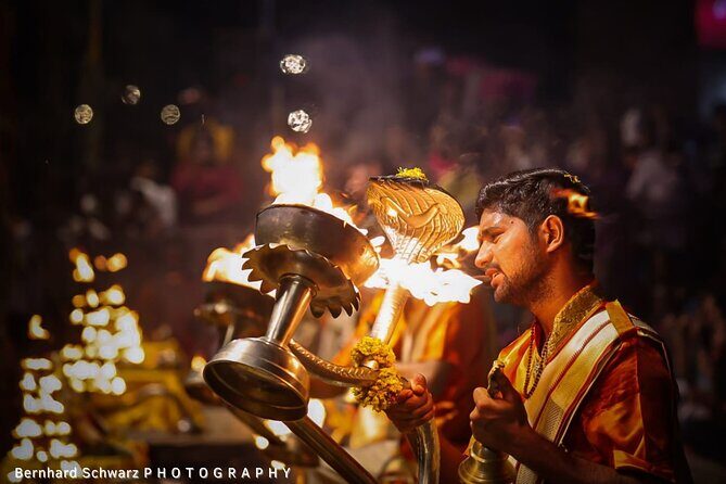 Golden Hour in Varanasi Sunset Walk and Ganga Aarti - Discovering Varanasi at Sunset: Golden Hour Walk & Ganga Aarti Experience