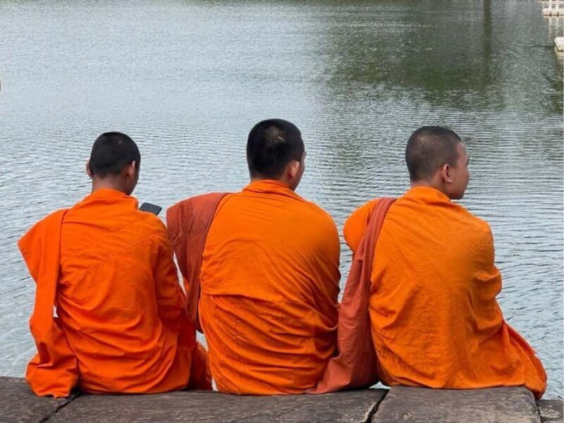 Golden Hour Jeep Adventure & Dragon Boat Sunset in Angkor - FAQ