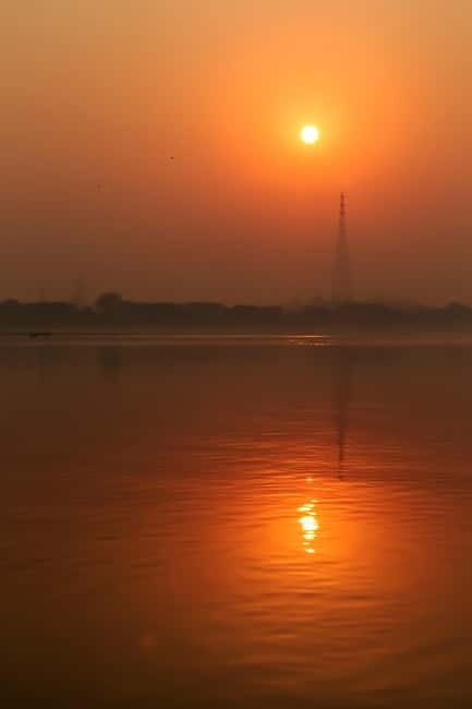 Golden Hour on the Ganges - Sunrise Boat Tour - Authenticity and Cultural Connection